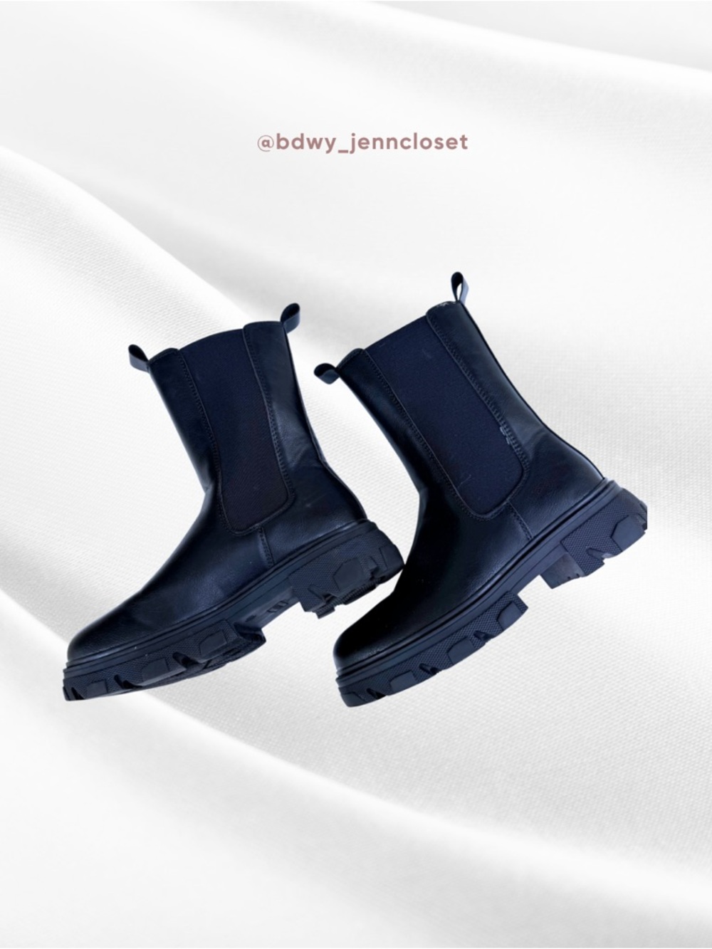 🆕 w/o tag cushionaire  Boots